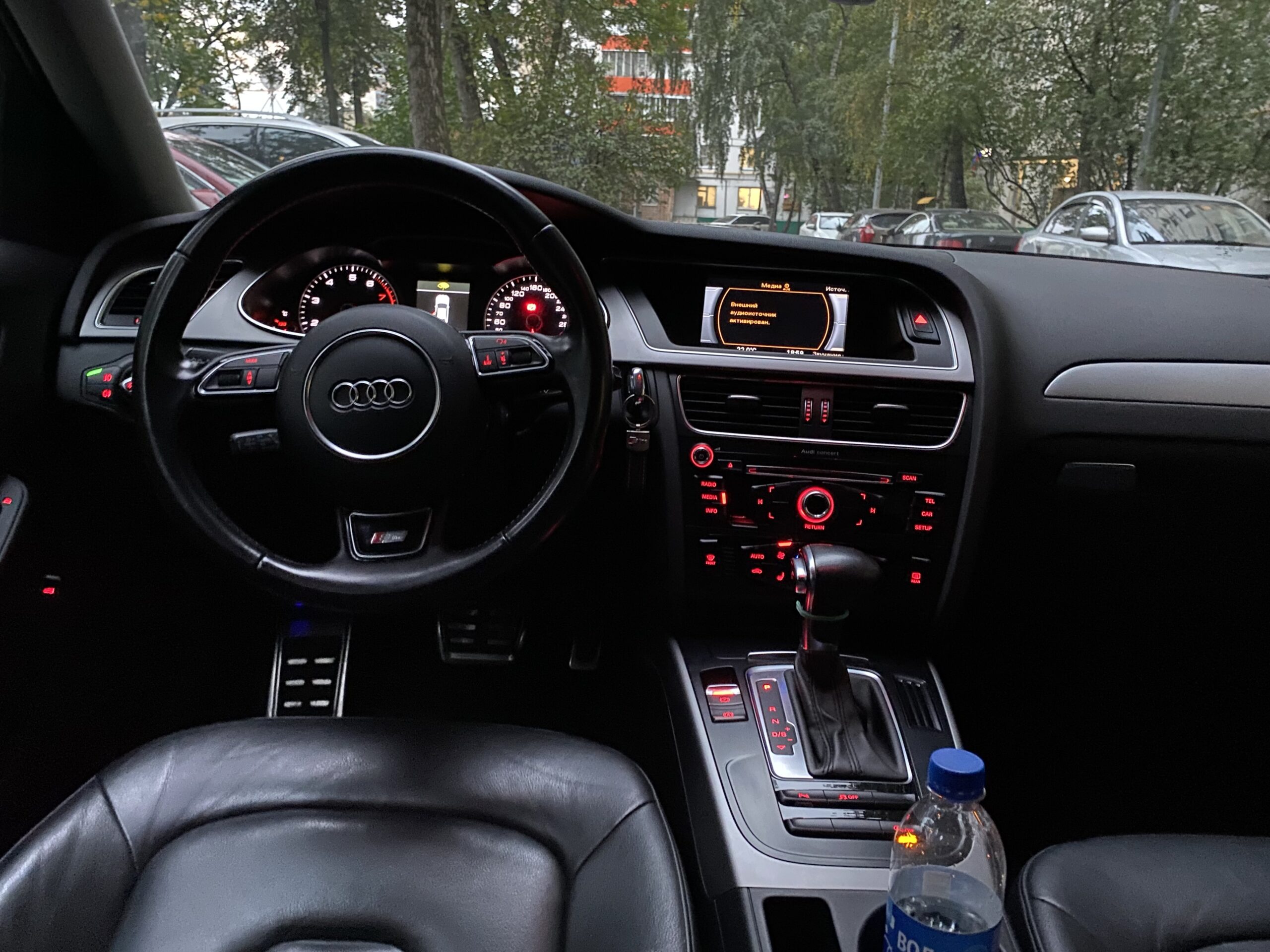 Audi A4 

